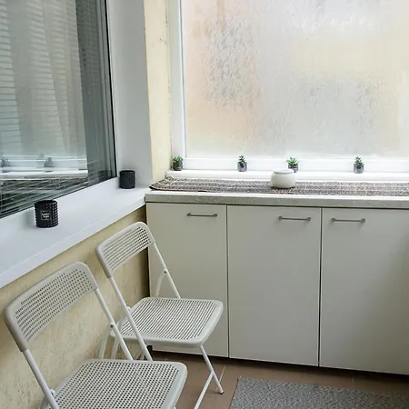 Black & White -1bd Flat In Center By Flat Mаnager * Βάρνα