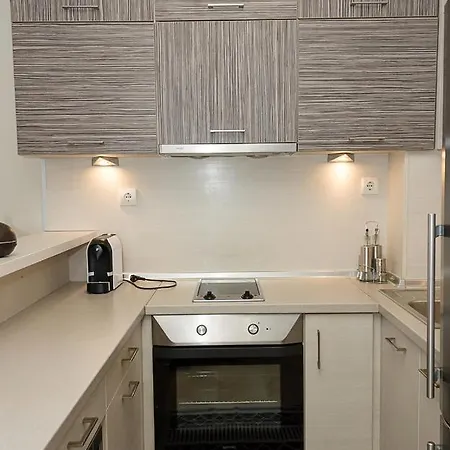 Lejlighed Black & White -1bd Flat In Center By Flat Mаnager